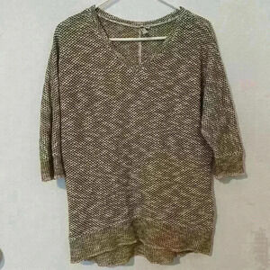 Kut from the kloth the Nacy V neck sweater 3/4 length sleeves size large